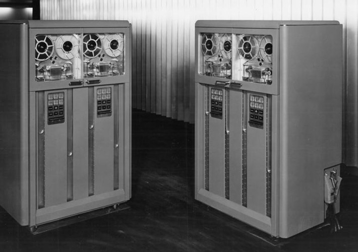 IBM 100 tape drive