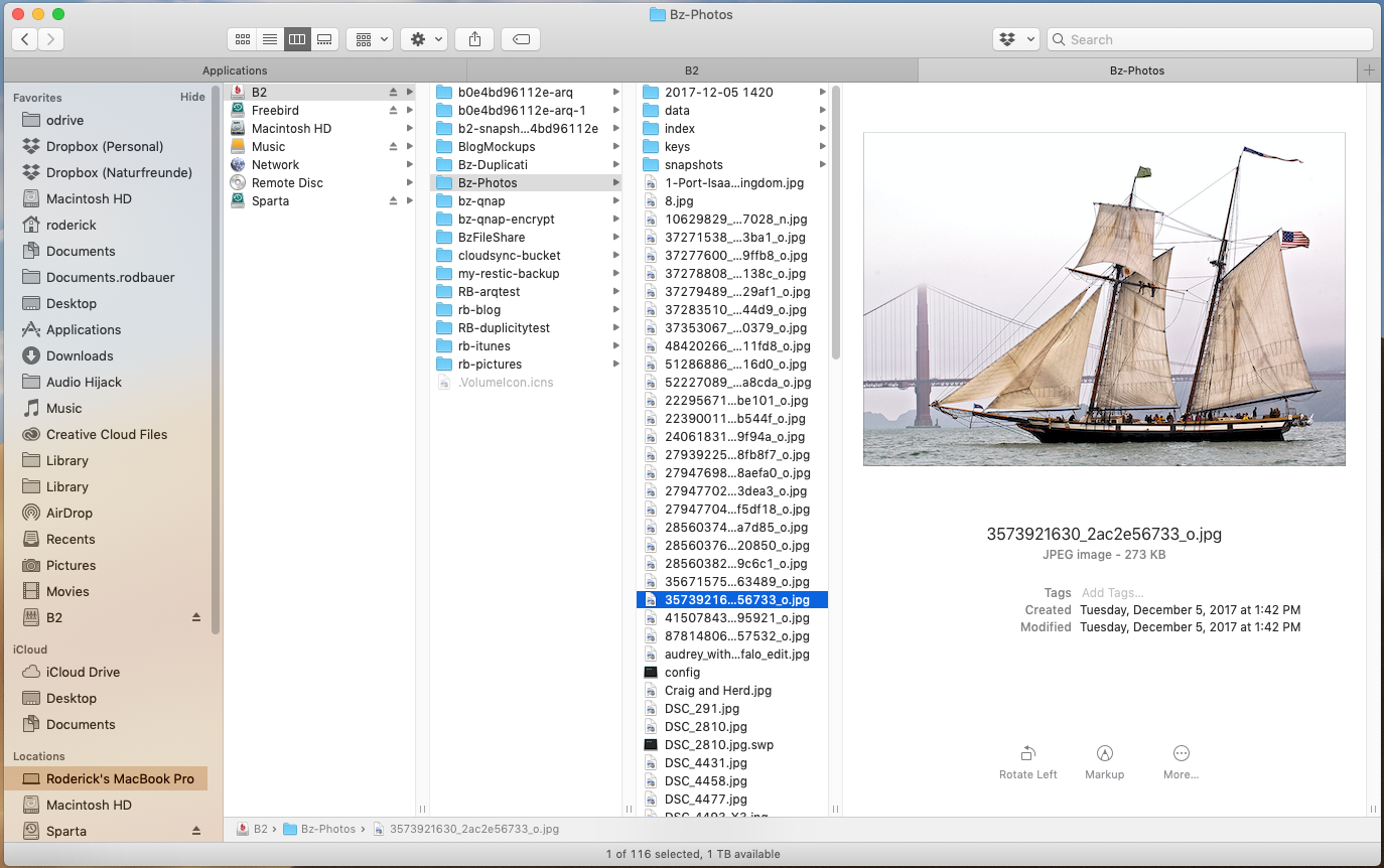 screenshot of Cloudmounter with B2 open in Mac Finder