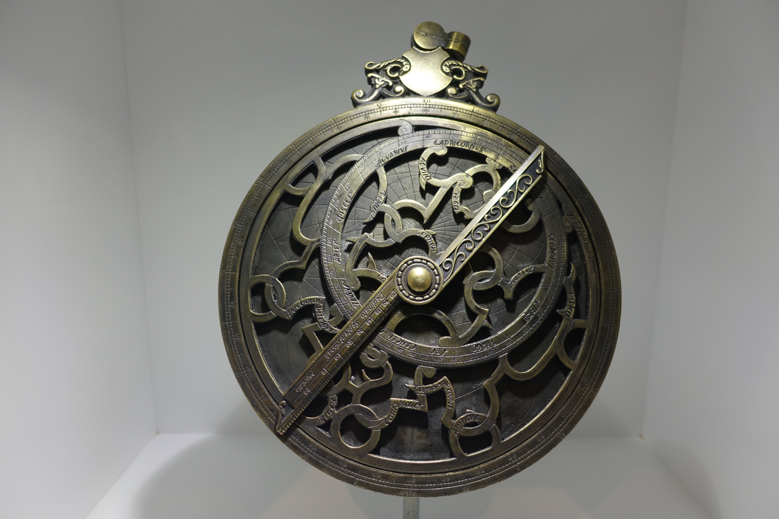 A photograph of an astrolabe. 